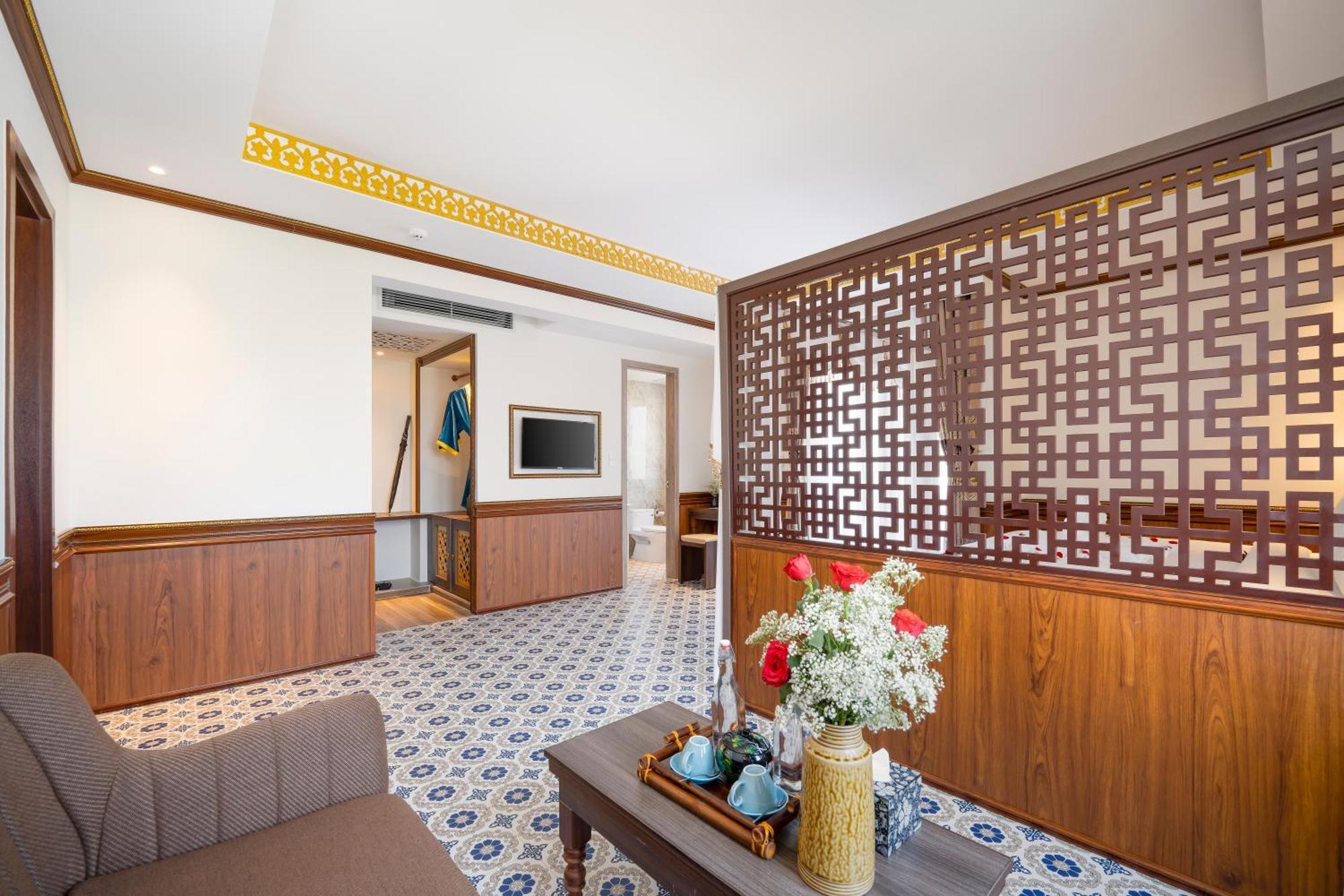 Hoi An Babylon Riverside Hotel & Spa Exterior photo