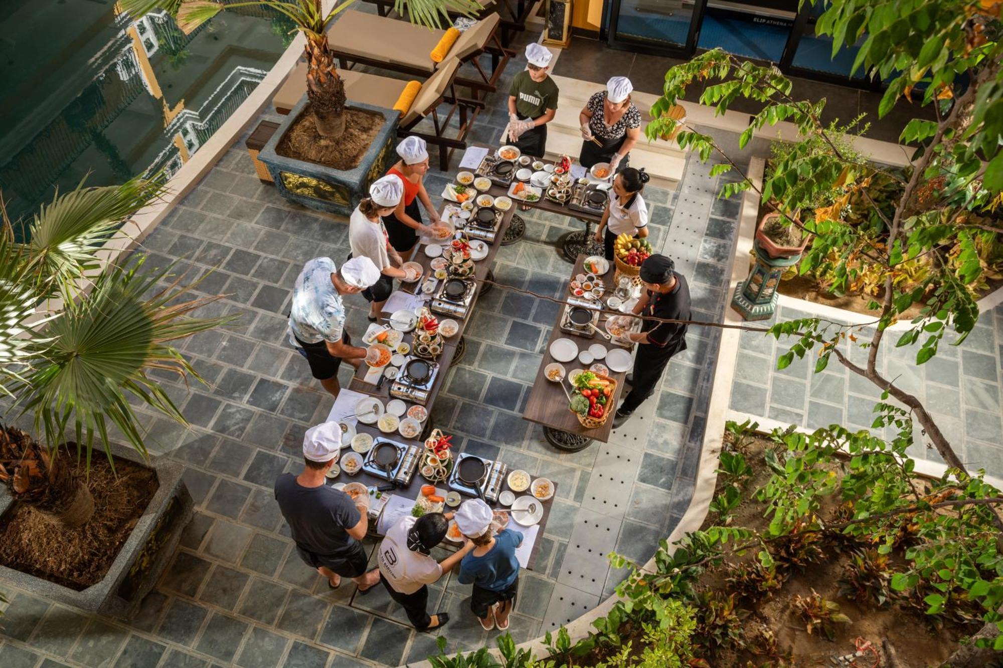 Hoi An Babylon Riverside Hotel & Spa Exterior photo