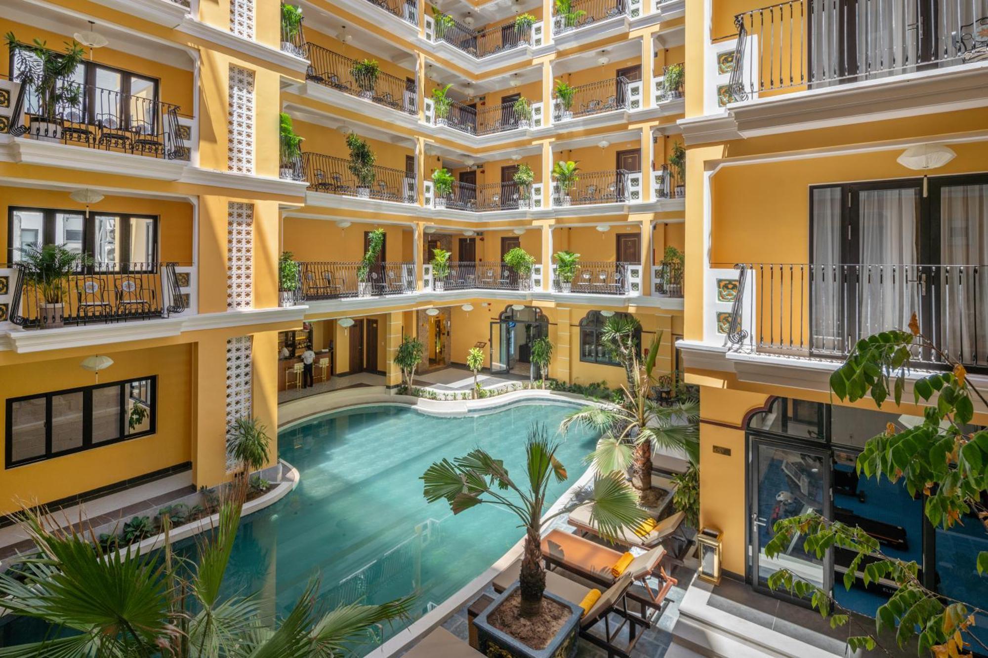Hoi An Babylon Riverside Hotel & Spa Exterior photo